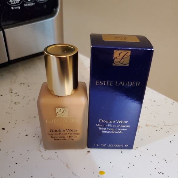 Estee Lauder Makeup Estee Lauder Double Wear Foundation In Wheat